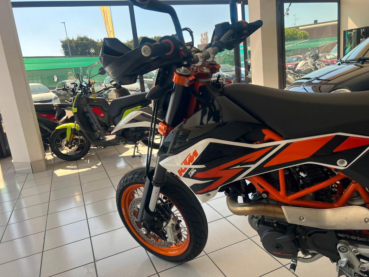 Ktm 690 SMC R