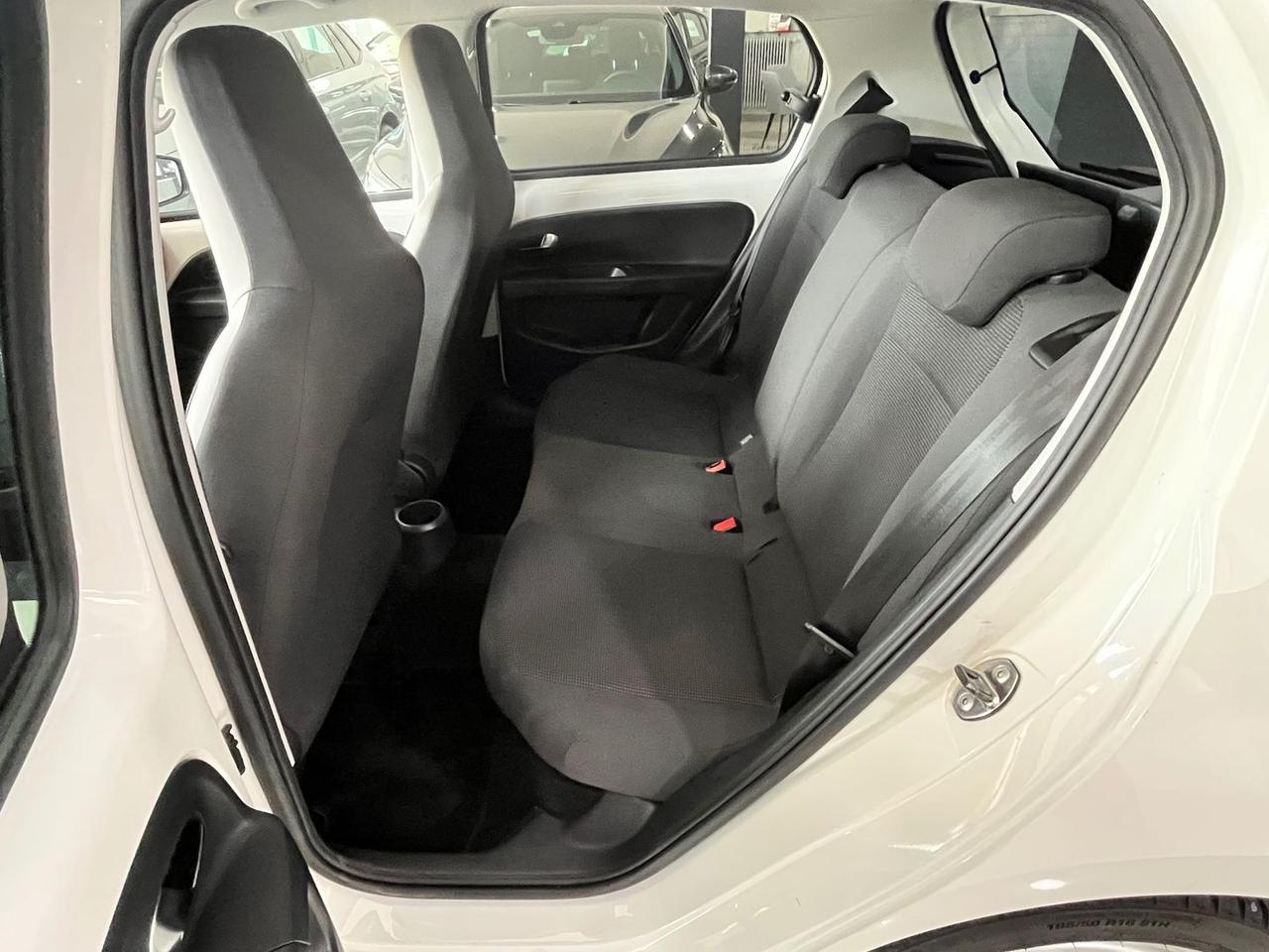 Volkswagen up! 1.0 75 cv #5636