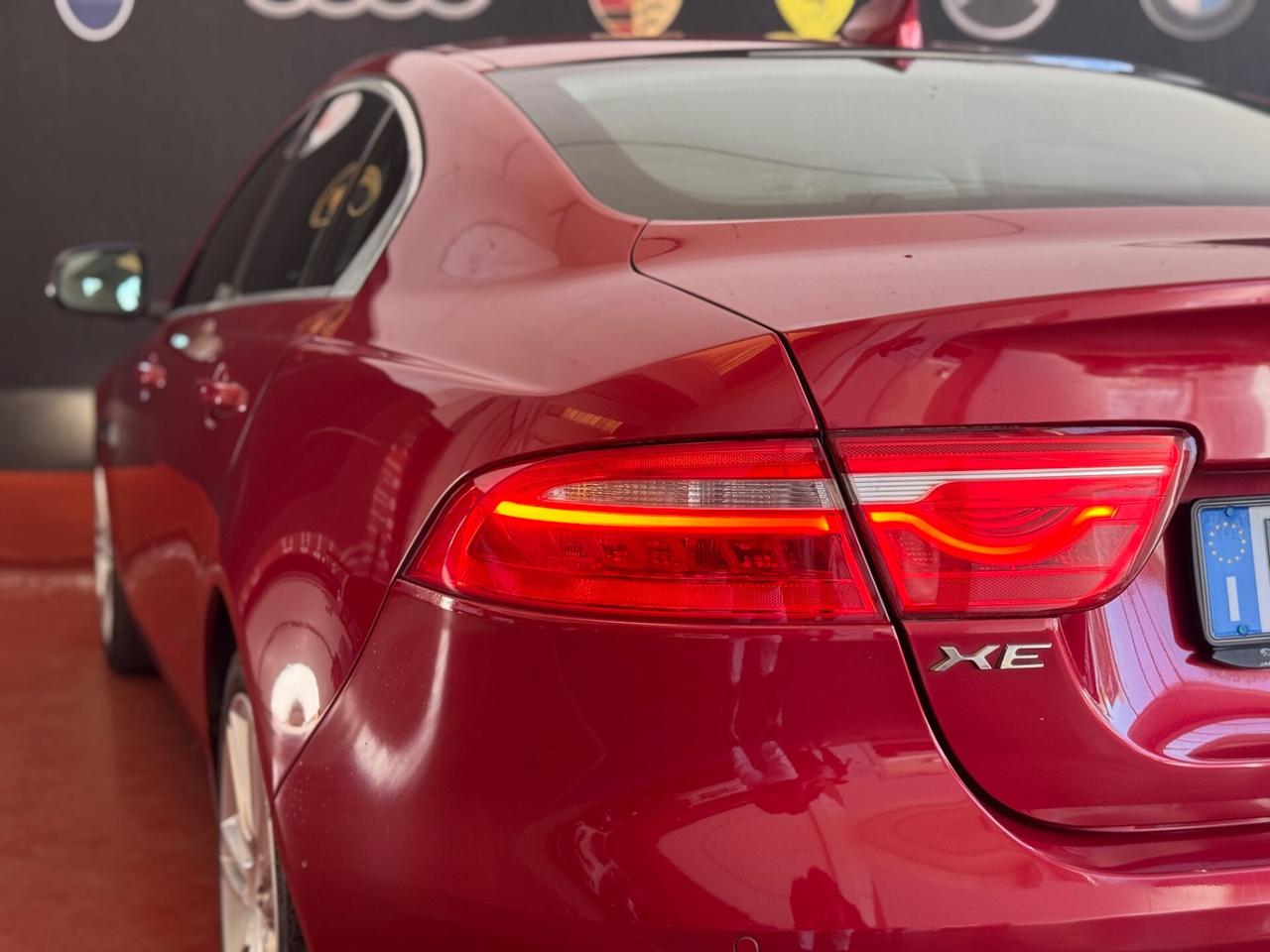 Jaguar XE 2.0 D Turbo 180 CV AWD aut. Portfolio