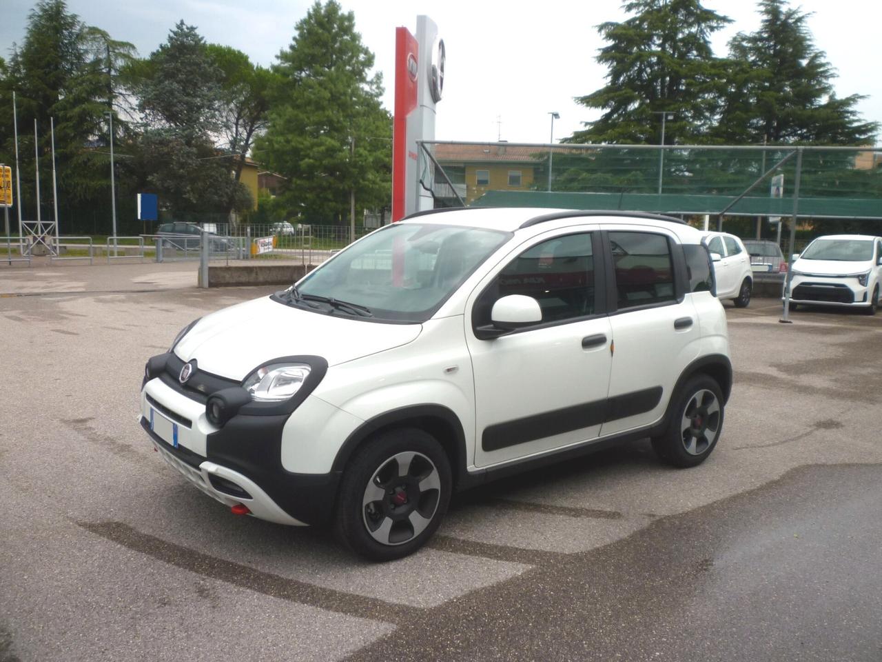 FIAT Panda 1.0 Hybrid 70 CV Cross BIANCO 2023