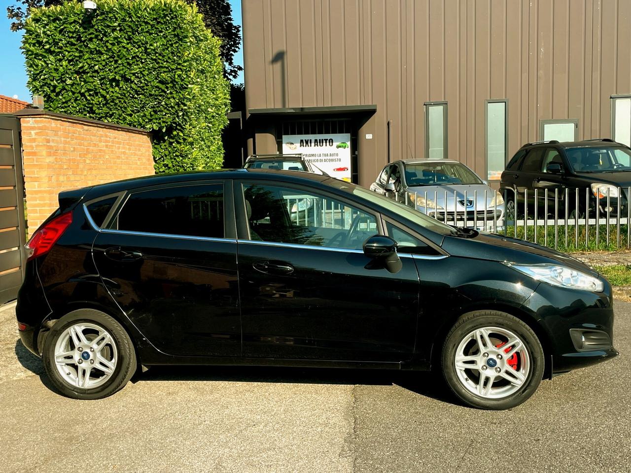 FORD FIESTA 1.5D-99000km-U.Prop-Titanium-2014