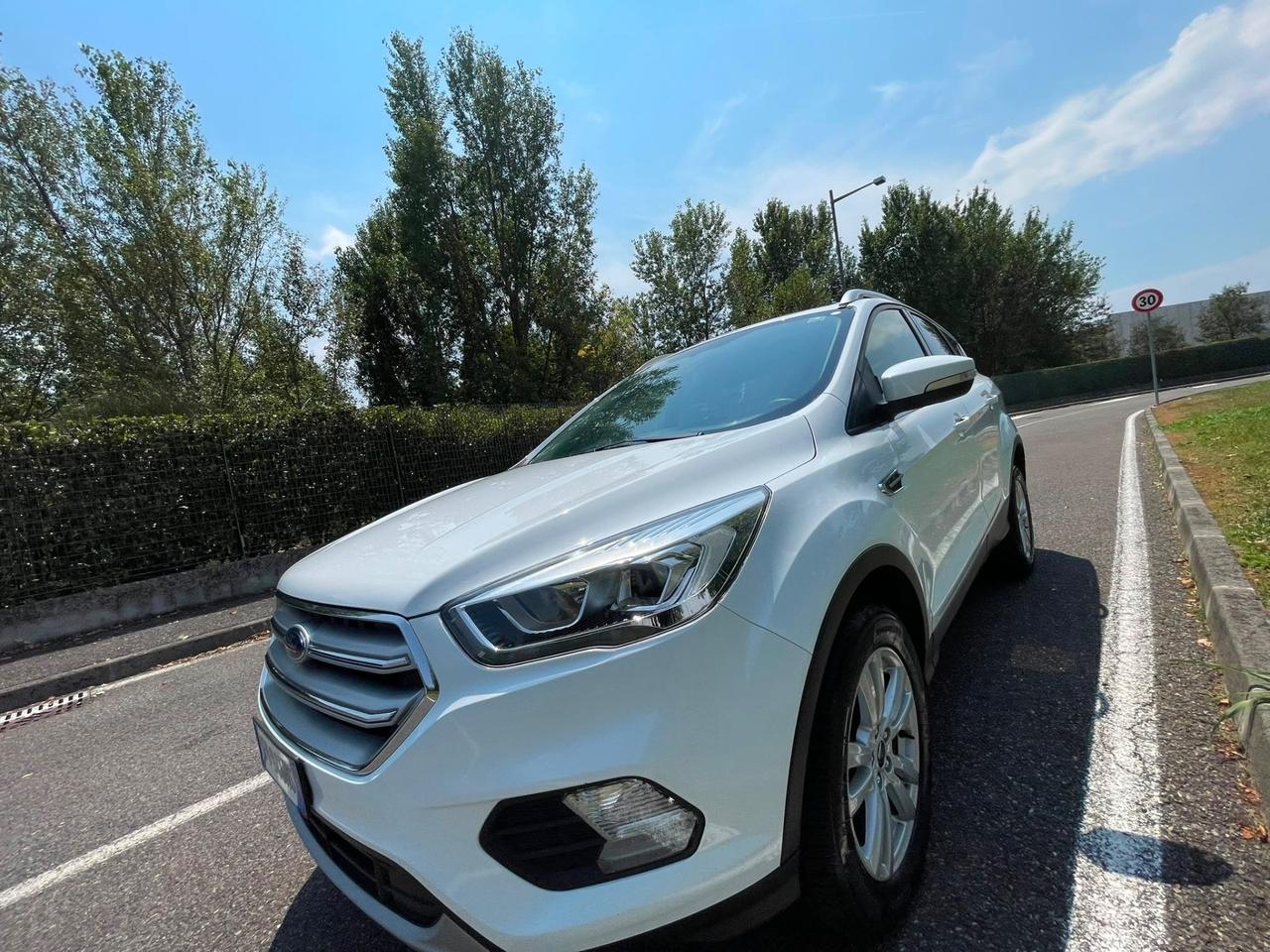 Ford Kuga 2.0 TDCI 120 CV S&S 2WD Powershift ST-Line
