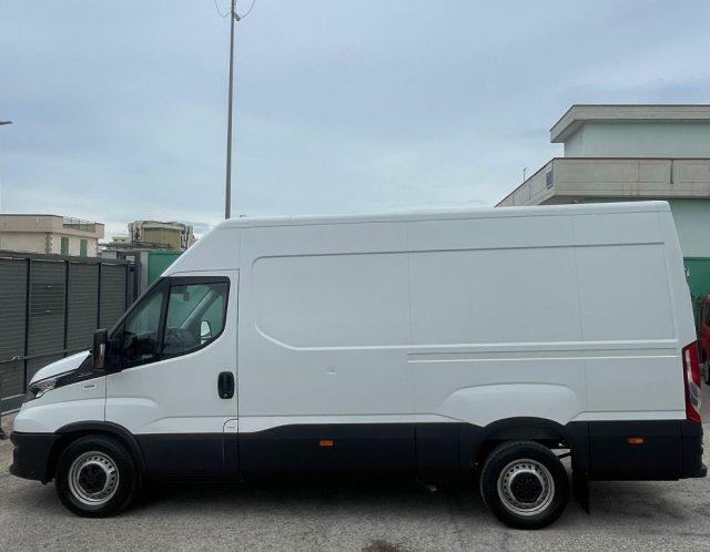 IVECO DAILY 35S16 VH2 FURGONE PASSO MEDIO/LUNGO 3 POSTI