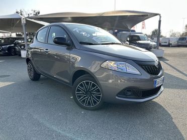 Lancia Ypsilon 1.0 FireFly 5 porte S&S Hybrid Oro