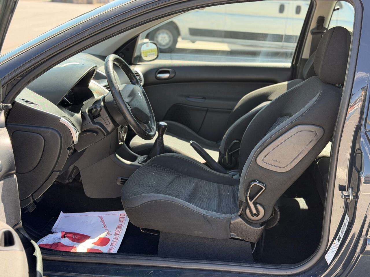 Peugeot 206 Plus 1.1 benzina 2010 GPL NEOPATENTATI