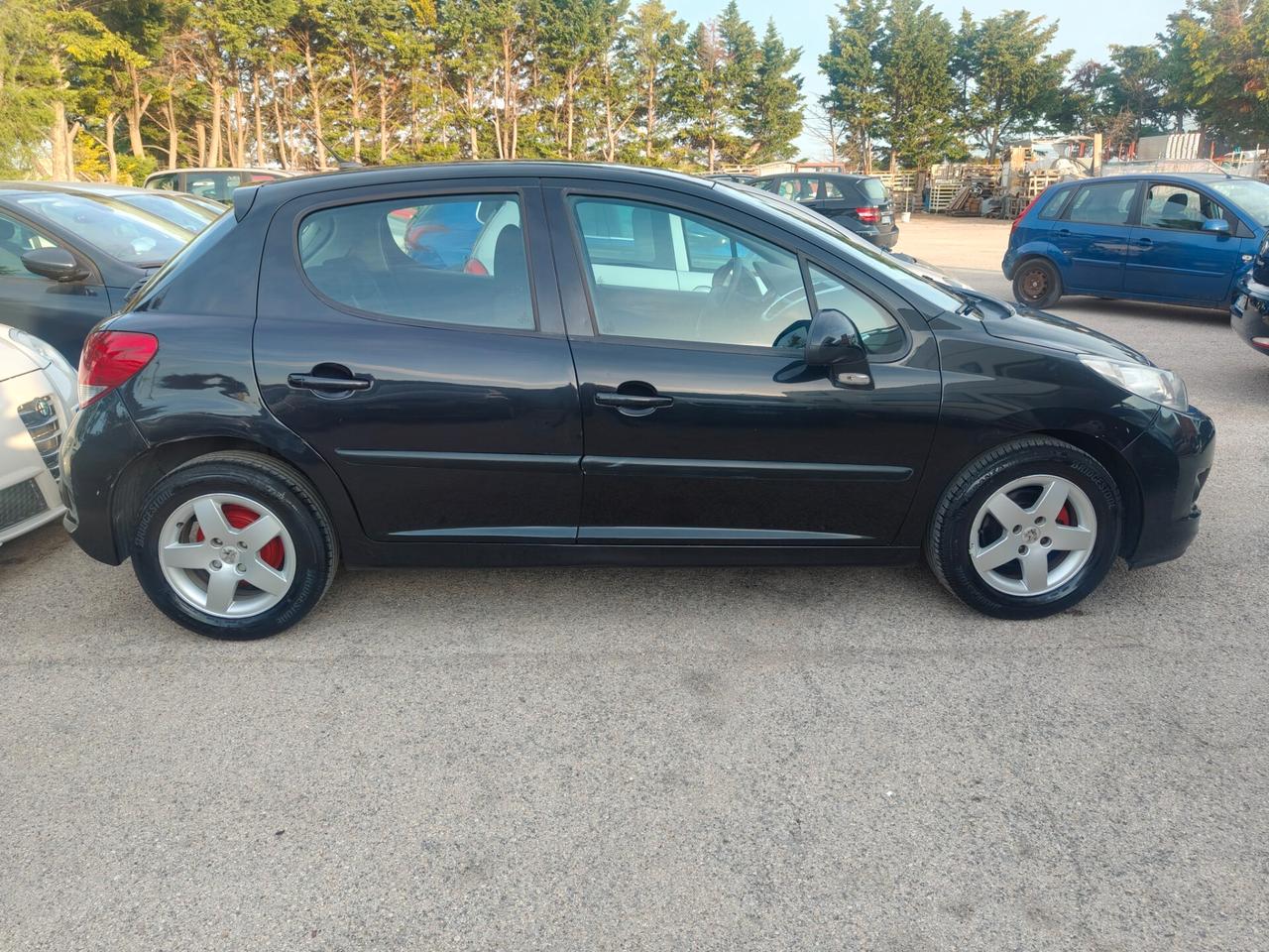 Peugeot 207 1.4 8V 75CV 5p. Energie