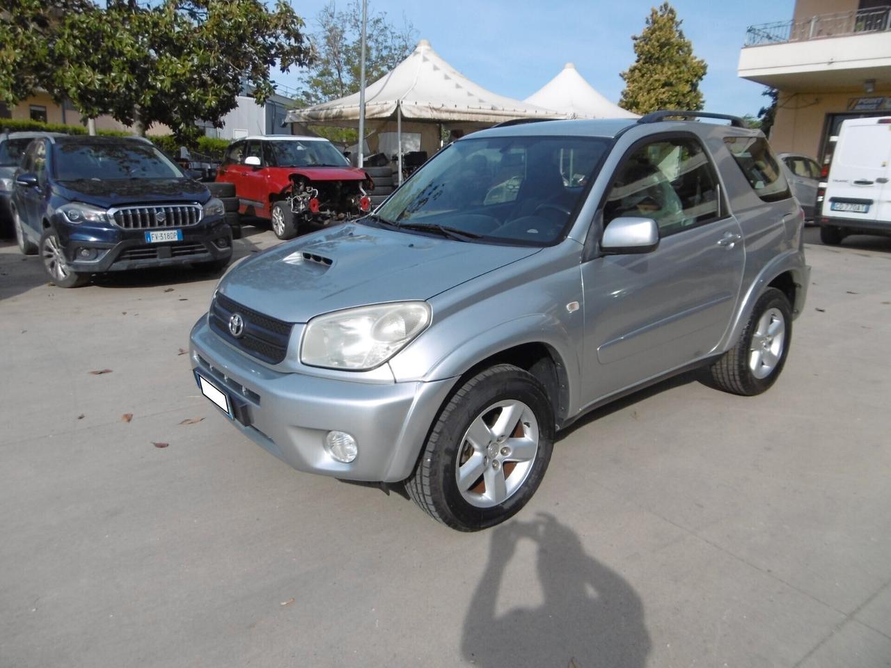 Toyota RAV 4 RAV4 2.0 Tdi D-4D cat 3 porte Sol