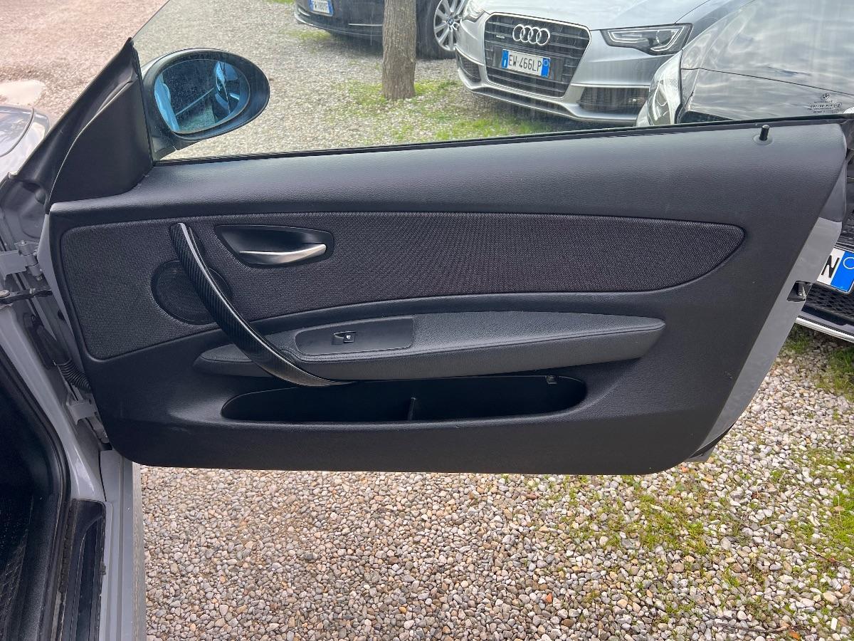 BMW - Serie 1 116d 3p 2.0 Eletta 116cv dpf