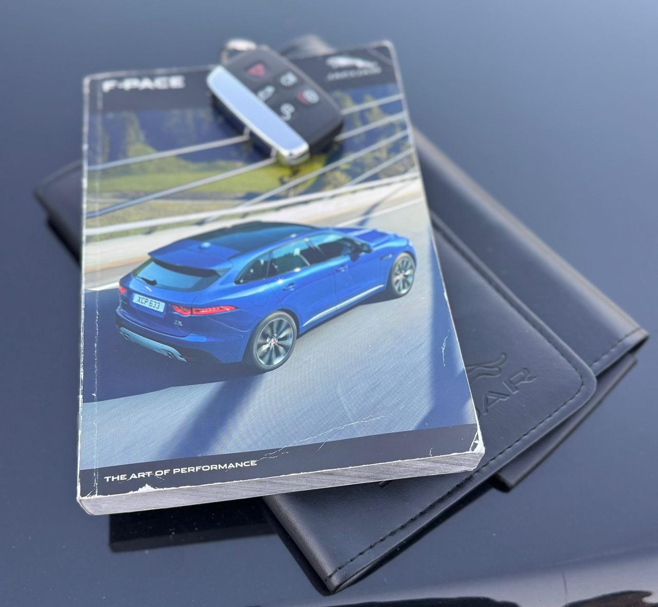 Jaguar F-Pace 2.0 D 180 CV AWD aut. R-Sport