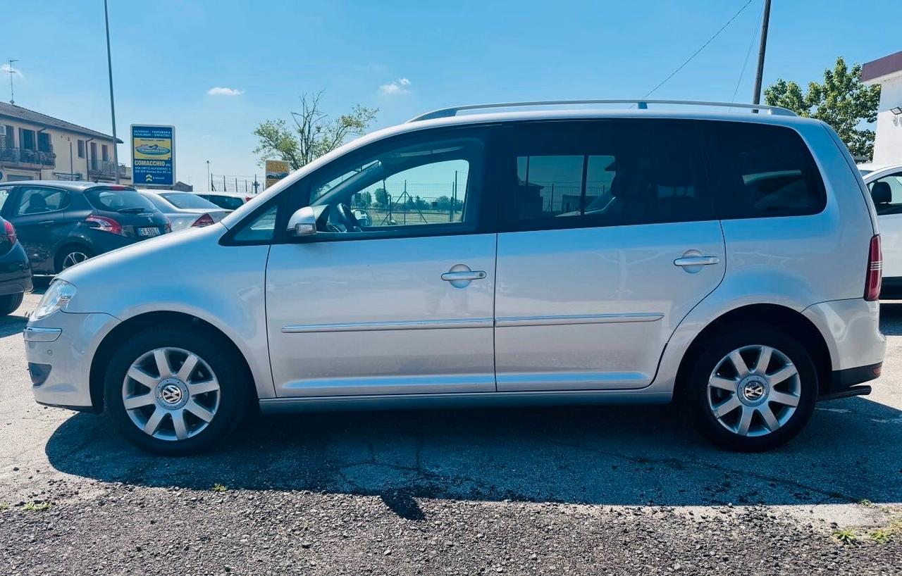 Volkswagen Touran 2.0 Trendline Ecofuel 7 POSTI