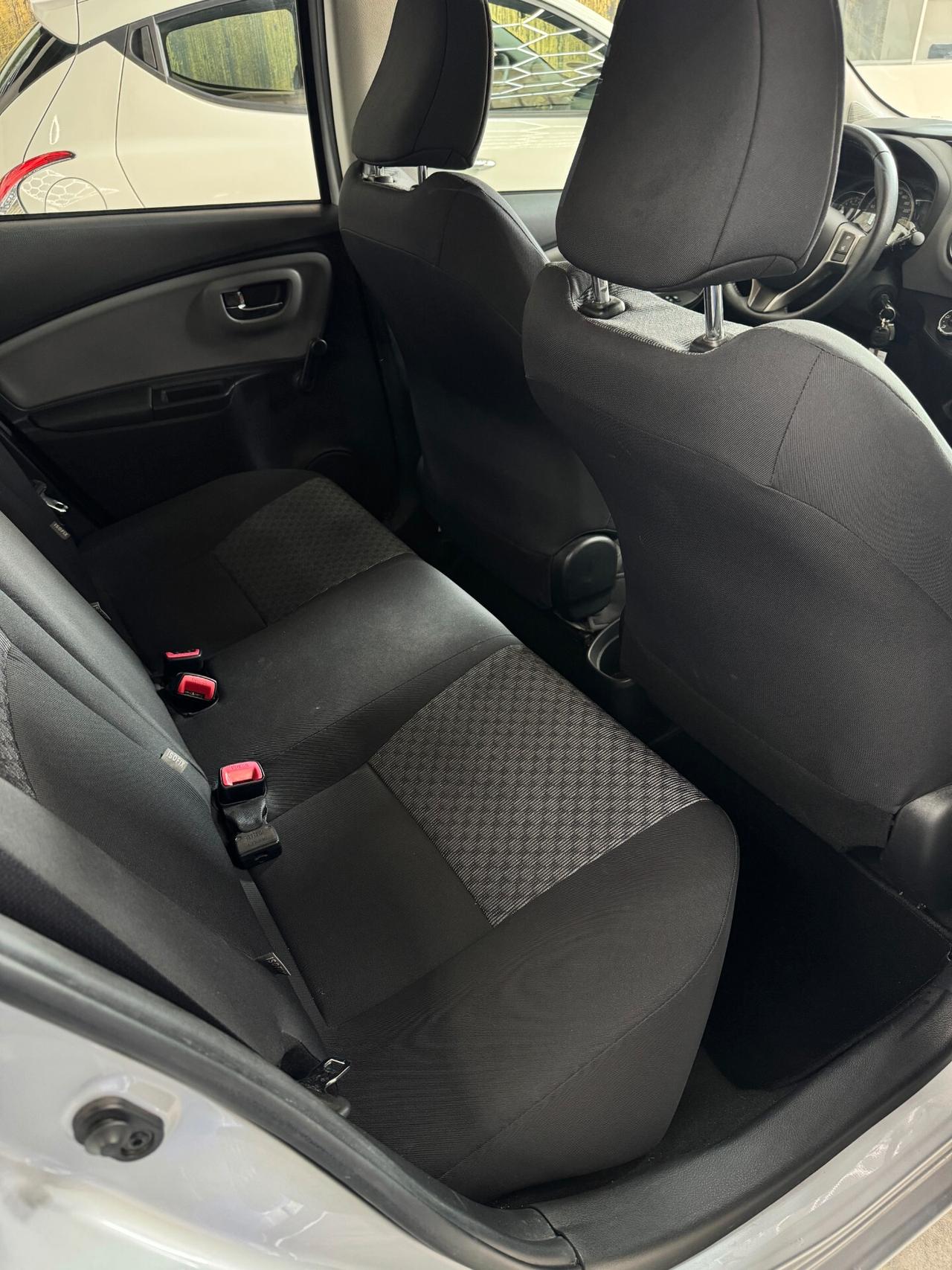 Toyota Yaris 1.0 5 porte Active