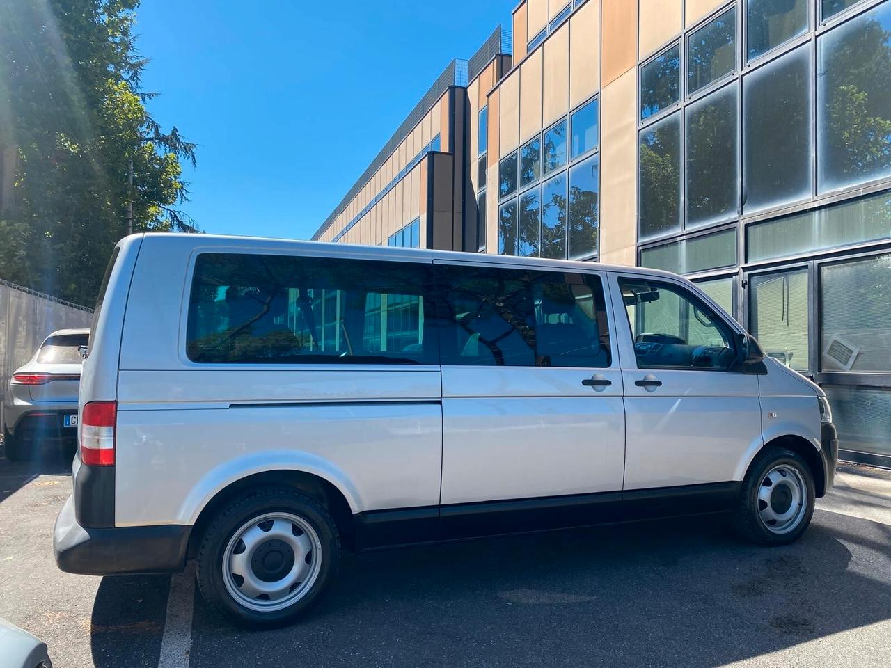 Volkswagen T5 Caravelle 7 POSTI -TAGLIANDI VW - GARANZIA