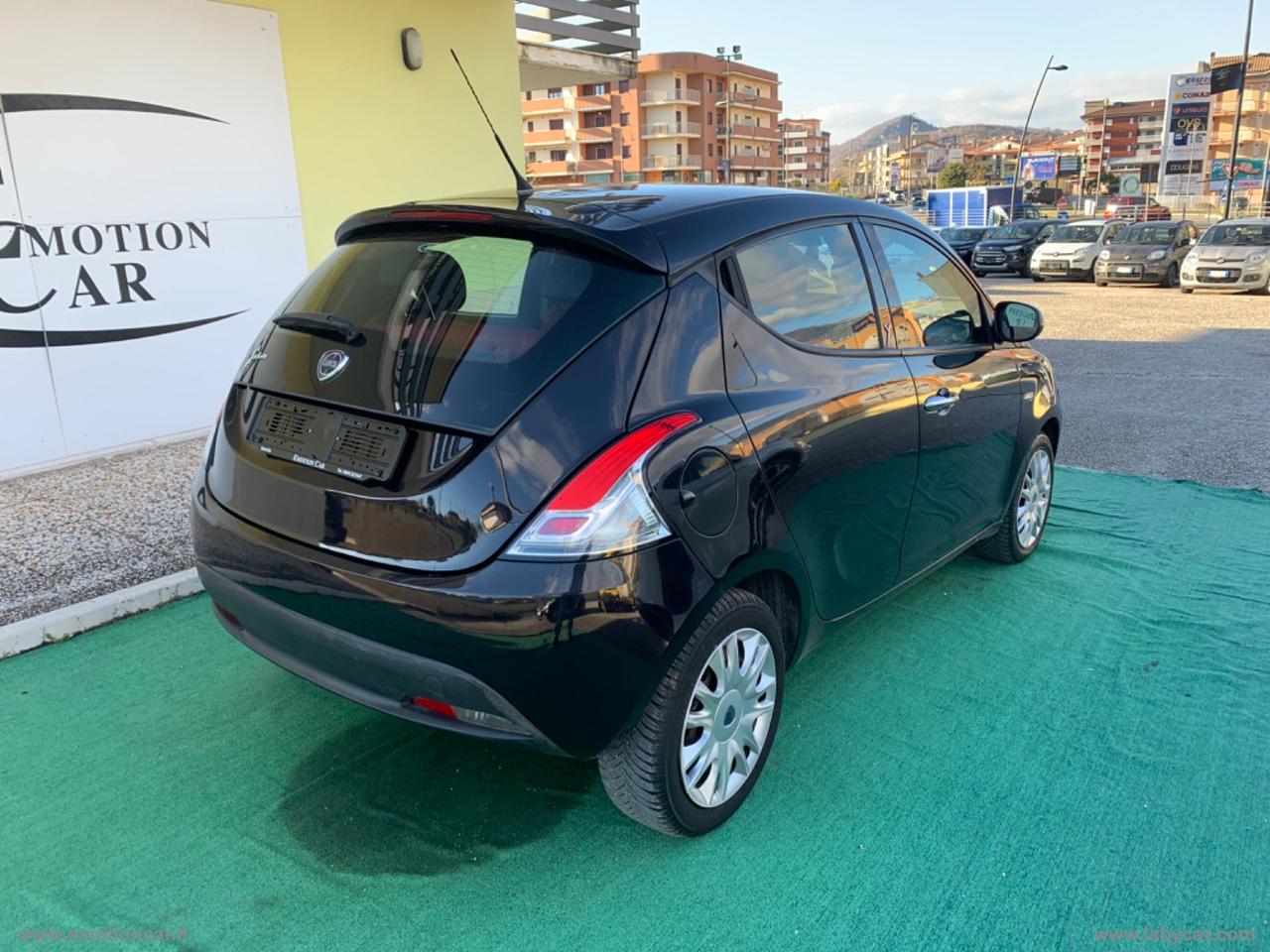 LANCIA Ypsilon 1.2 69 CV 5p. S&S Black&Red - 2012