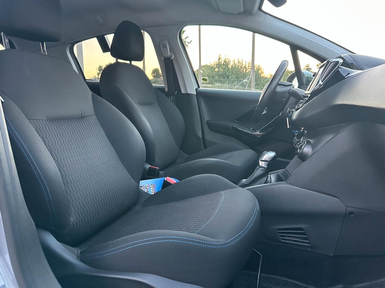 Peugeot 208 1.5 BlueHDi 100cv Signature - 2019 - 65.000 km