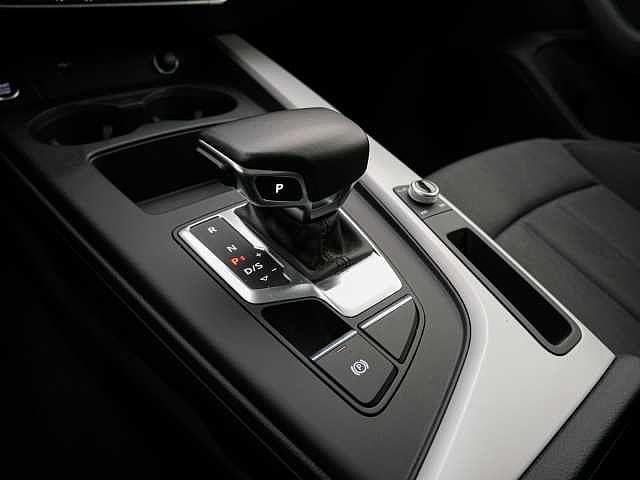 Audi A4 Avant 30 TDI 136cv MHEV Stronic Advanced