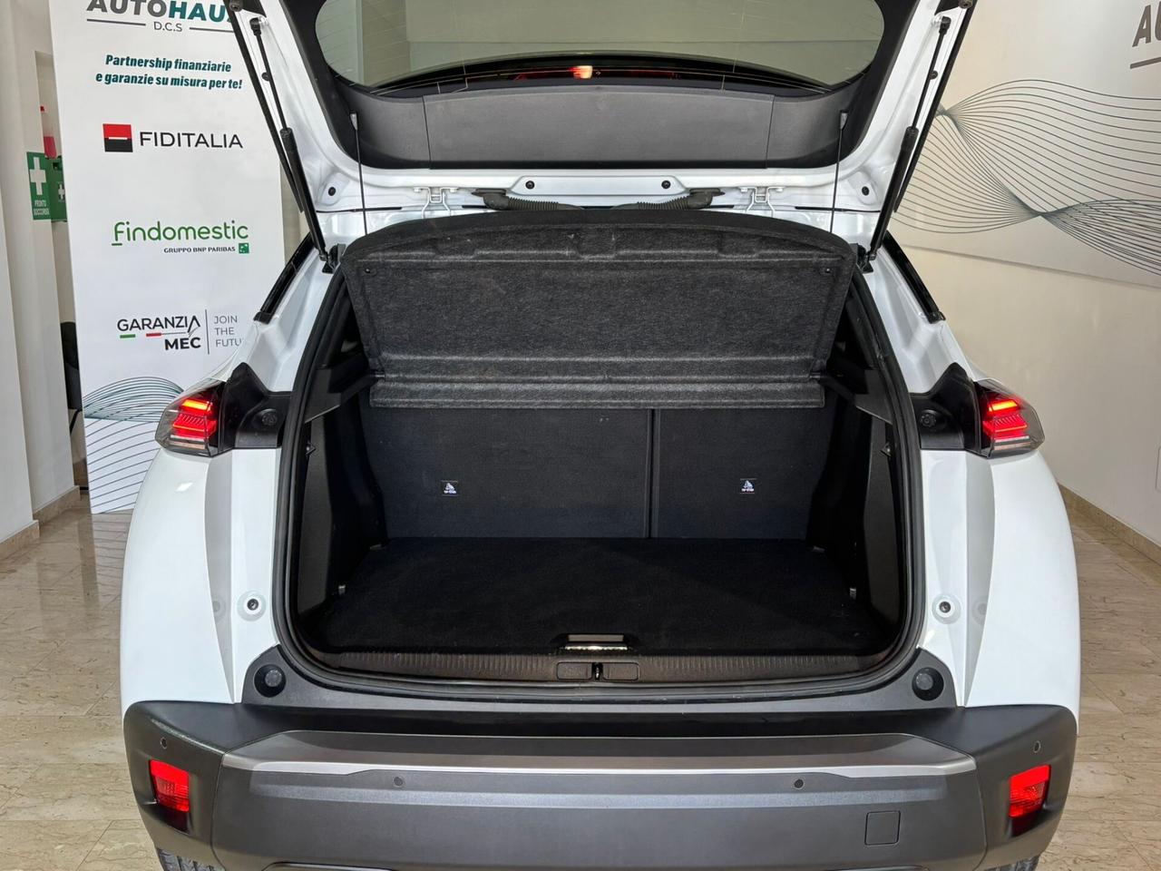 Peugeot 2008 BENZINA 100 CV MOD. 2024 ALLURE