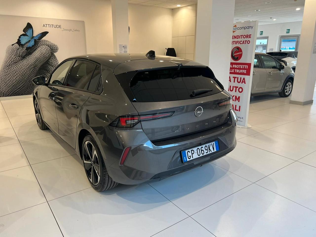 Opel Astra 1.2 Turbo 130 CV Business Elegance