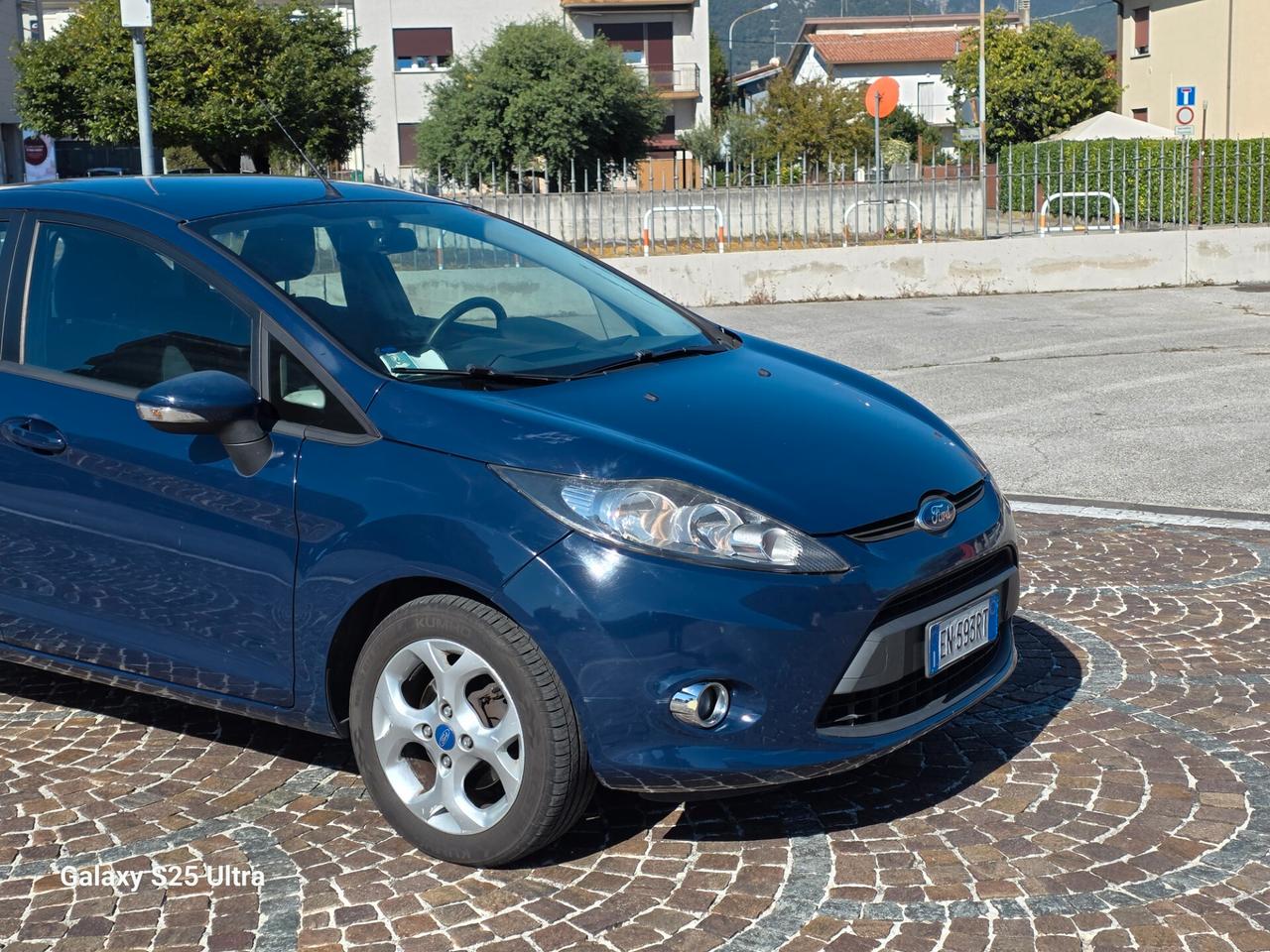 Ford Fiesta 1.4 TDCi 70CV 5 porte Titanium