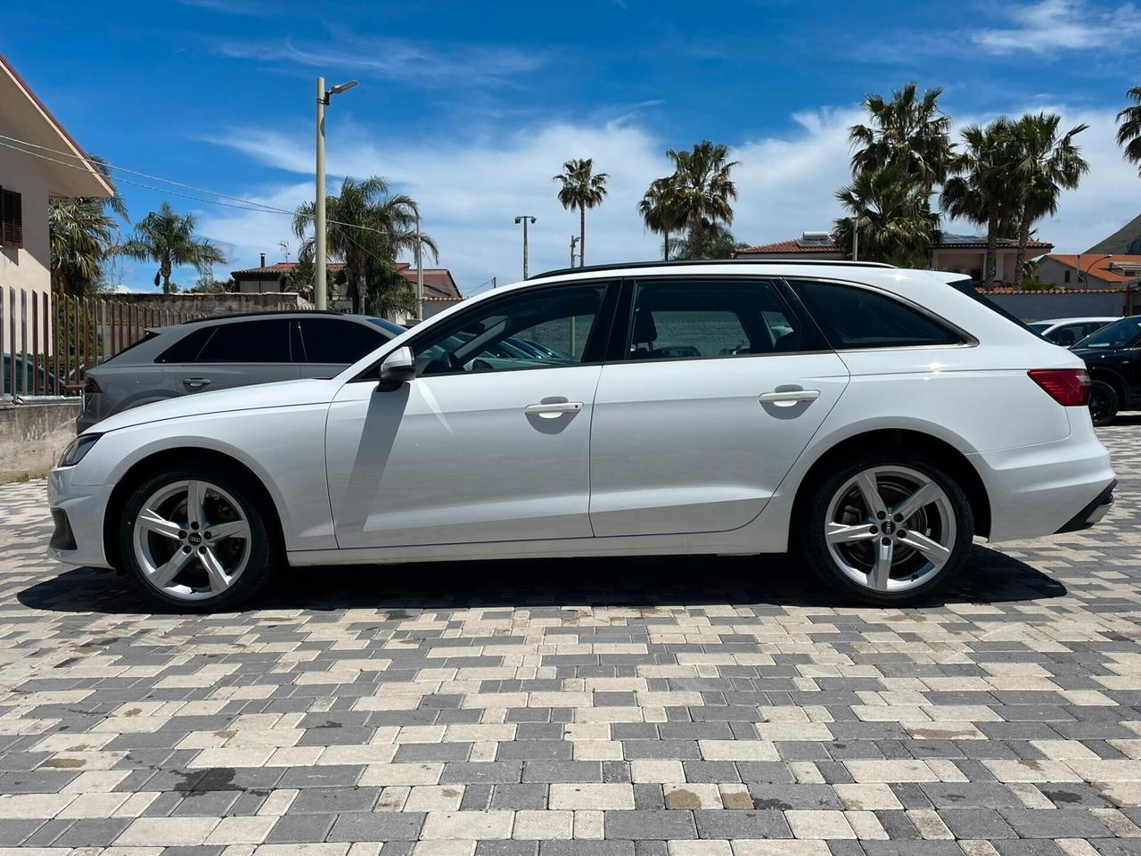 Audi A4 Avant Business 2.0 TDI 136CV s-tronic mhev 30