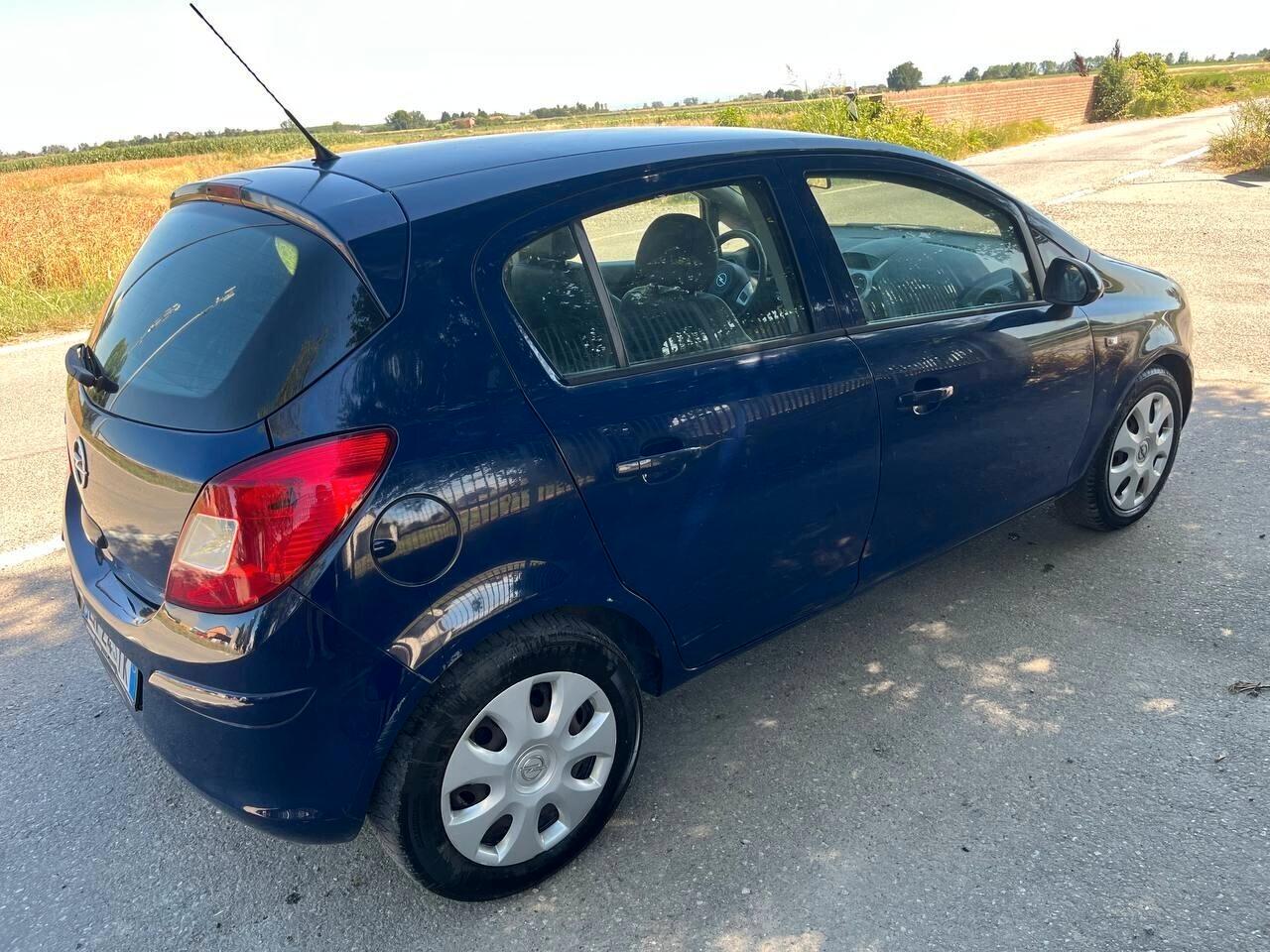 Opel Corsa 1.2 5 porte Metano