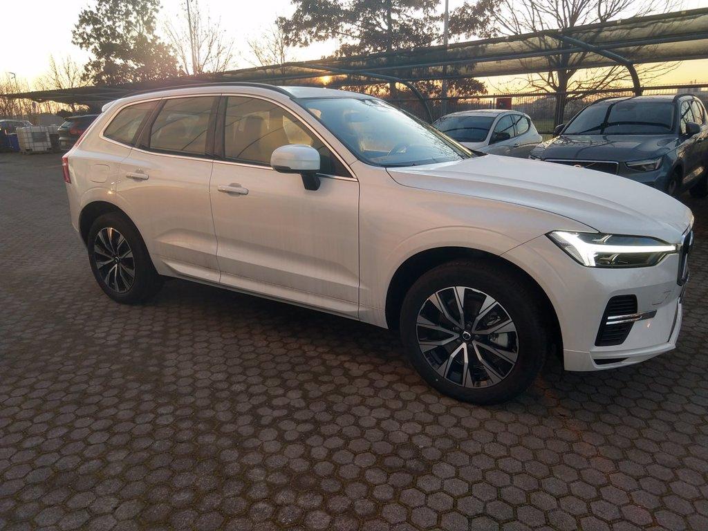 VOLVO XC60 2.0 b4 Core auto del 2024