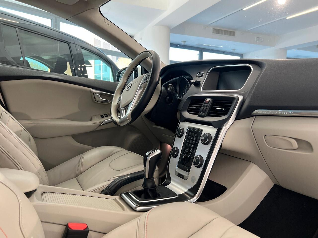 Volvo V40 Cross Country V40 Cross Country D2 Momentum