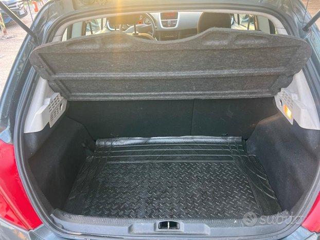 Peugeot 207 1.4 vti 95cv- 2010
