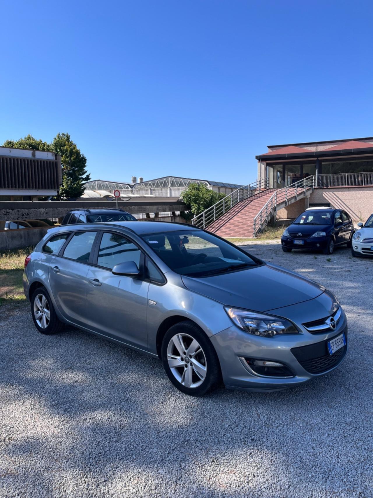 Opel Astra 1.7 CDTI 110 CV 2014 Sports Tourer Cosmo