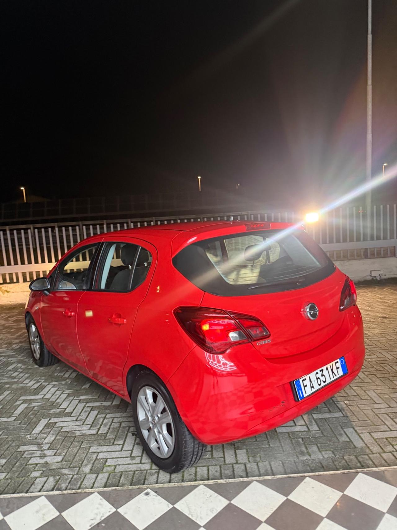 Opel Corsa 1.2 5 porte b-Color