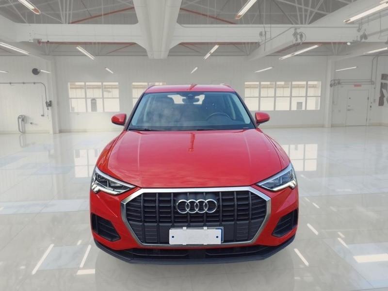 AUDI Q3 35 TDI S tronic Business