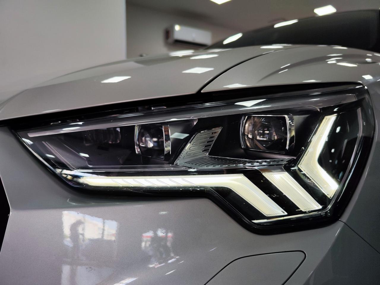 Audi Q3 SPB 40 TDI 190cv S tronic S line Tetto Matrix Black