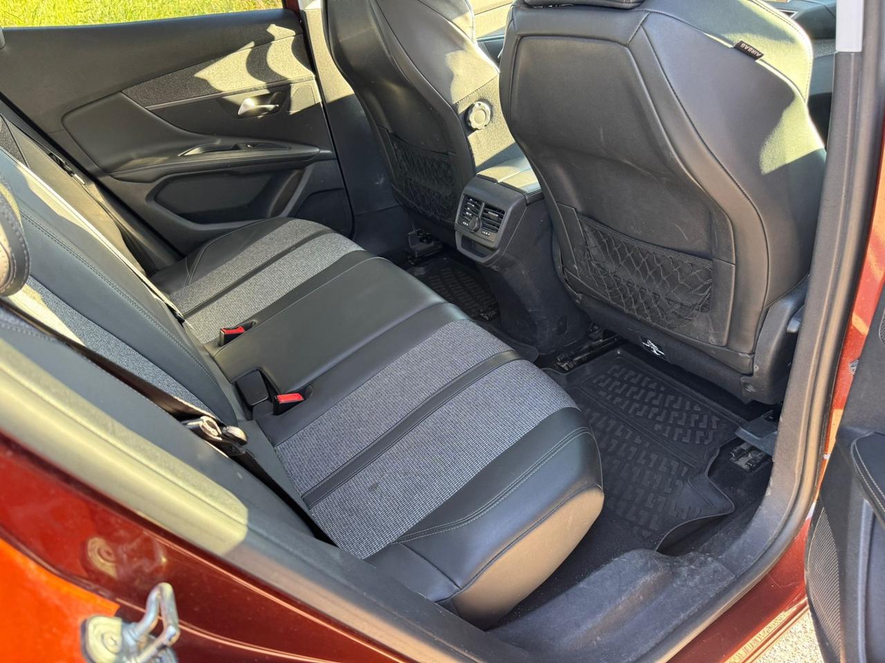 Peugeot 3008 BlueHDi 120 S&S Allure