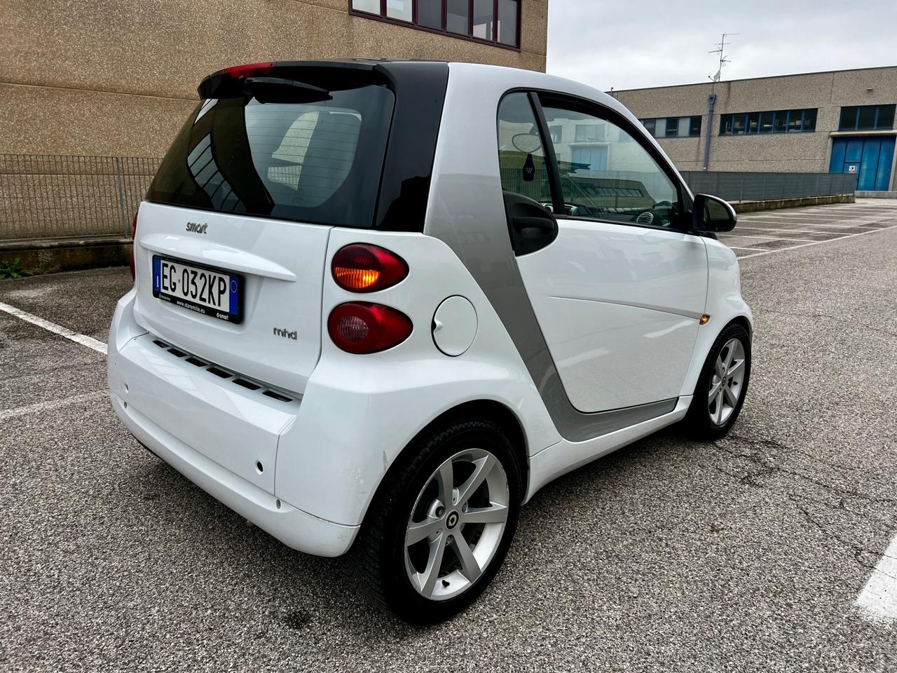 Smart ForTwo 1000 52 kW coupé passion