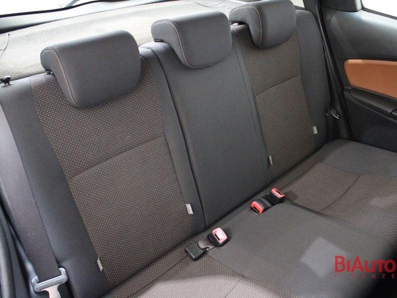 Toyota Yaris Yaris 1.0 5 porte Lounge