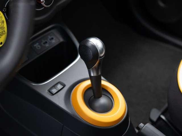 Renault Twingo Twingo III 2019 0.9 tce Intens 95cv edc