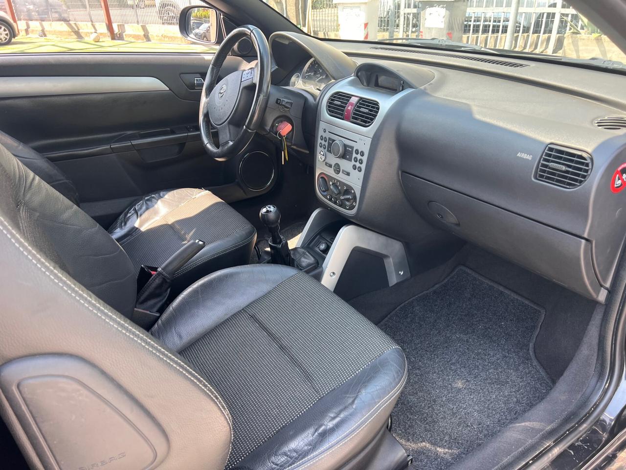Opel Tigra TwinTop 1.4 16V Sport