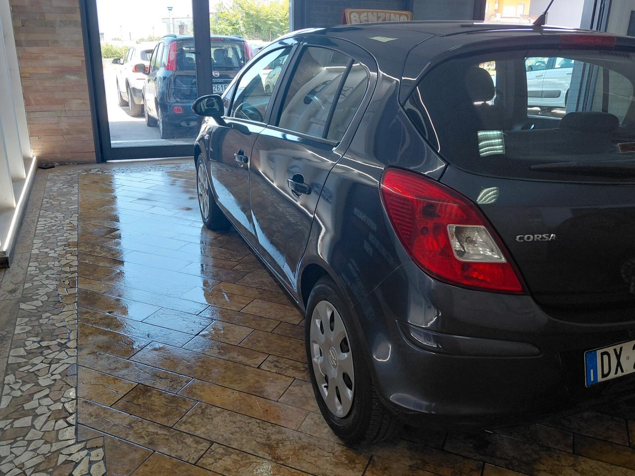 Opel Corsa 1.2 5 porte soli 118000 km
