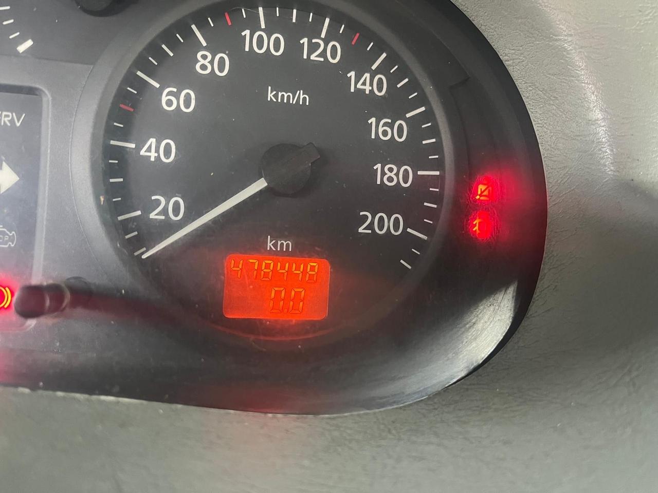 Renault trafic cargo 1.9 dci-cv 100 -2004