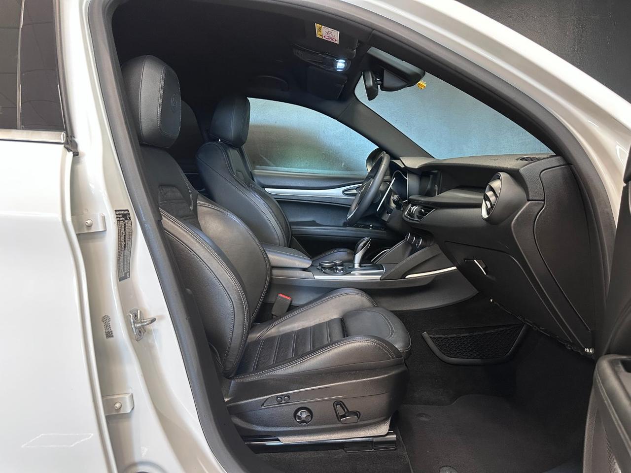 Alfa Romeo Stelvio 2.2 t Executive Q4 210cv auto my19