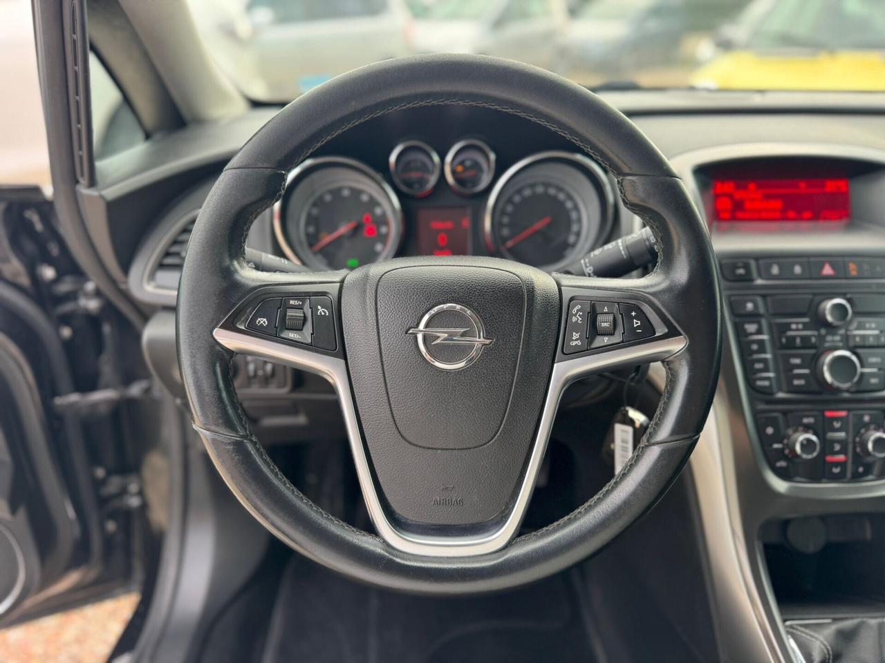 Opel Astra 1.4 Turbo 140CV GPL Gancio Traino
