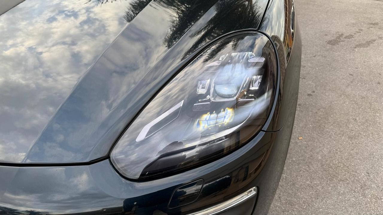PORSCHE CAYENNE 3.0 DIESEL 2016 PLATINUM EDITION