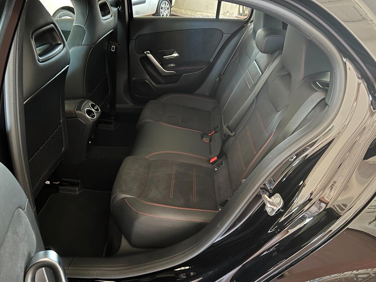Mercedes-benz A 180 d Automatic AMG Line Premium