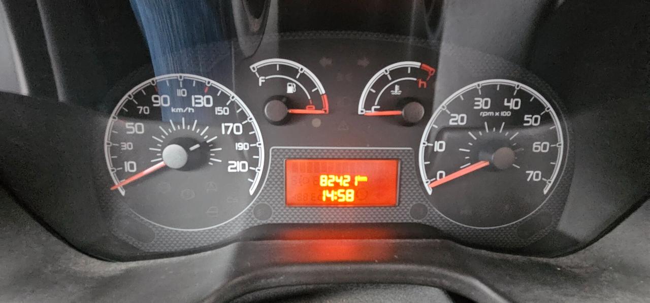 Peugeot Bipper solo 82.000 KM