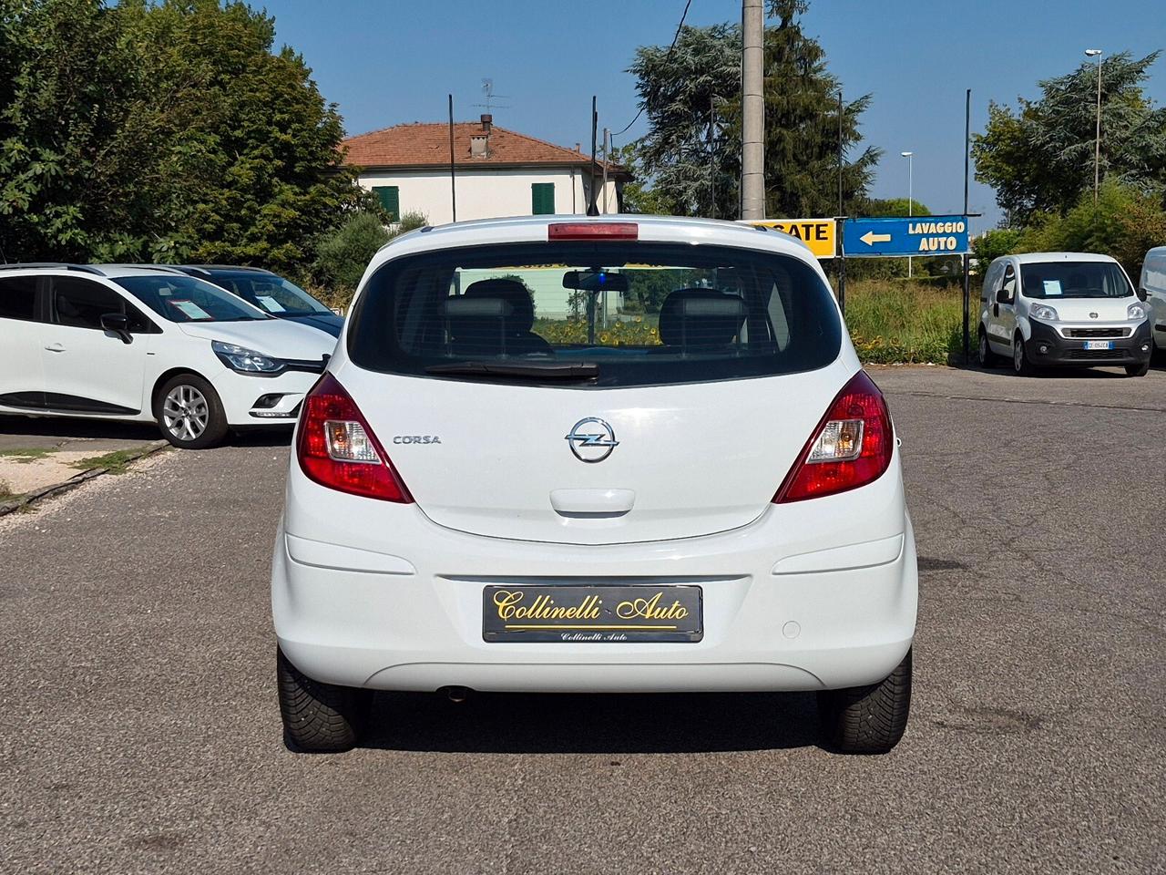 Opel Corsa 1.2 85CV 5 P GPL-TECH Edition