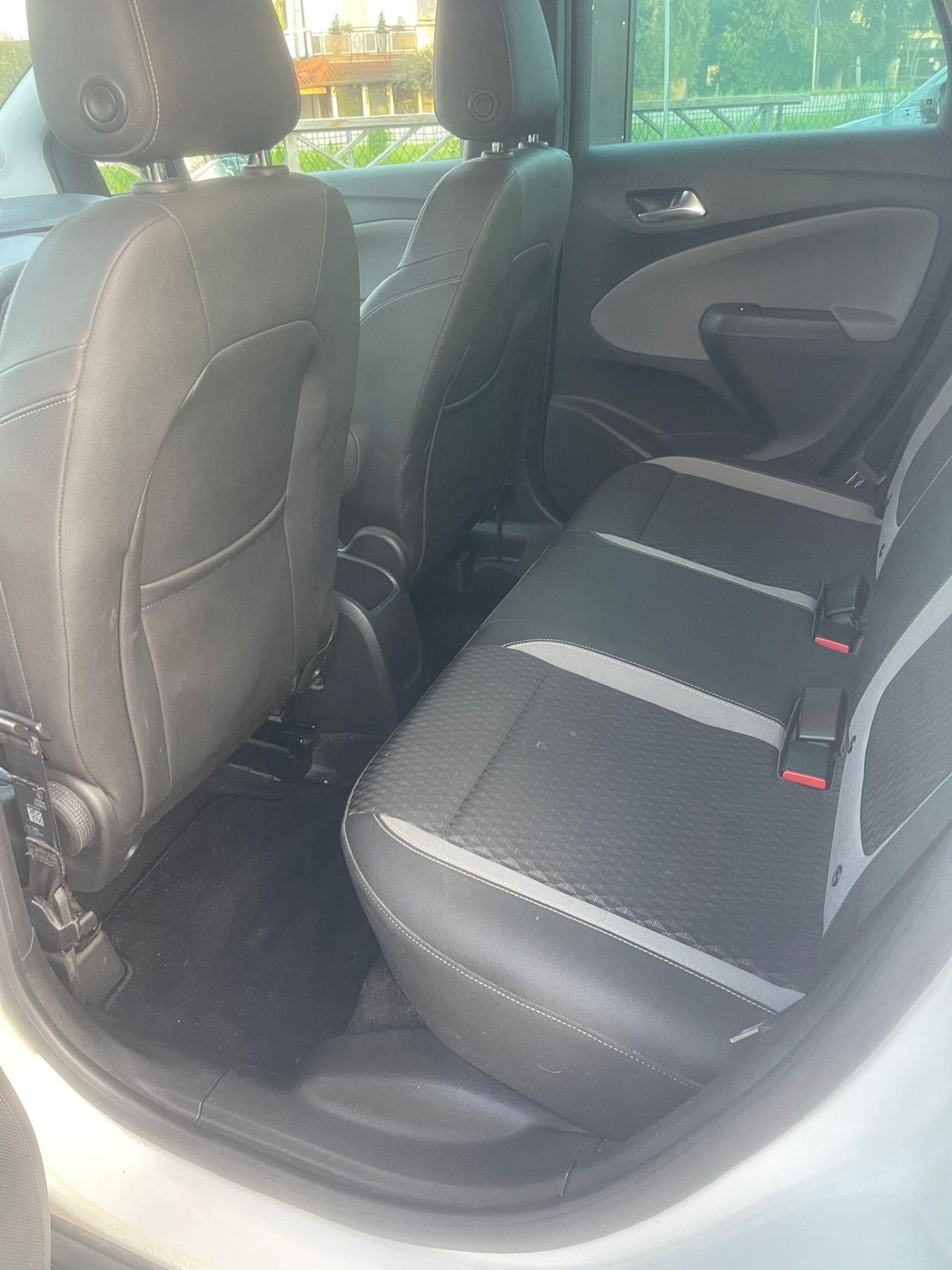 Opel Crossland X 1.2 12V Innovation GANCIO TRAINO