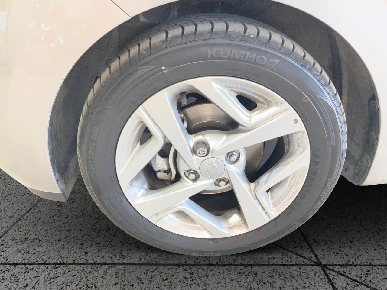 Hyundai i10 1.0 MPI 67 CV - AUTOMATICA