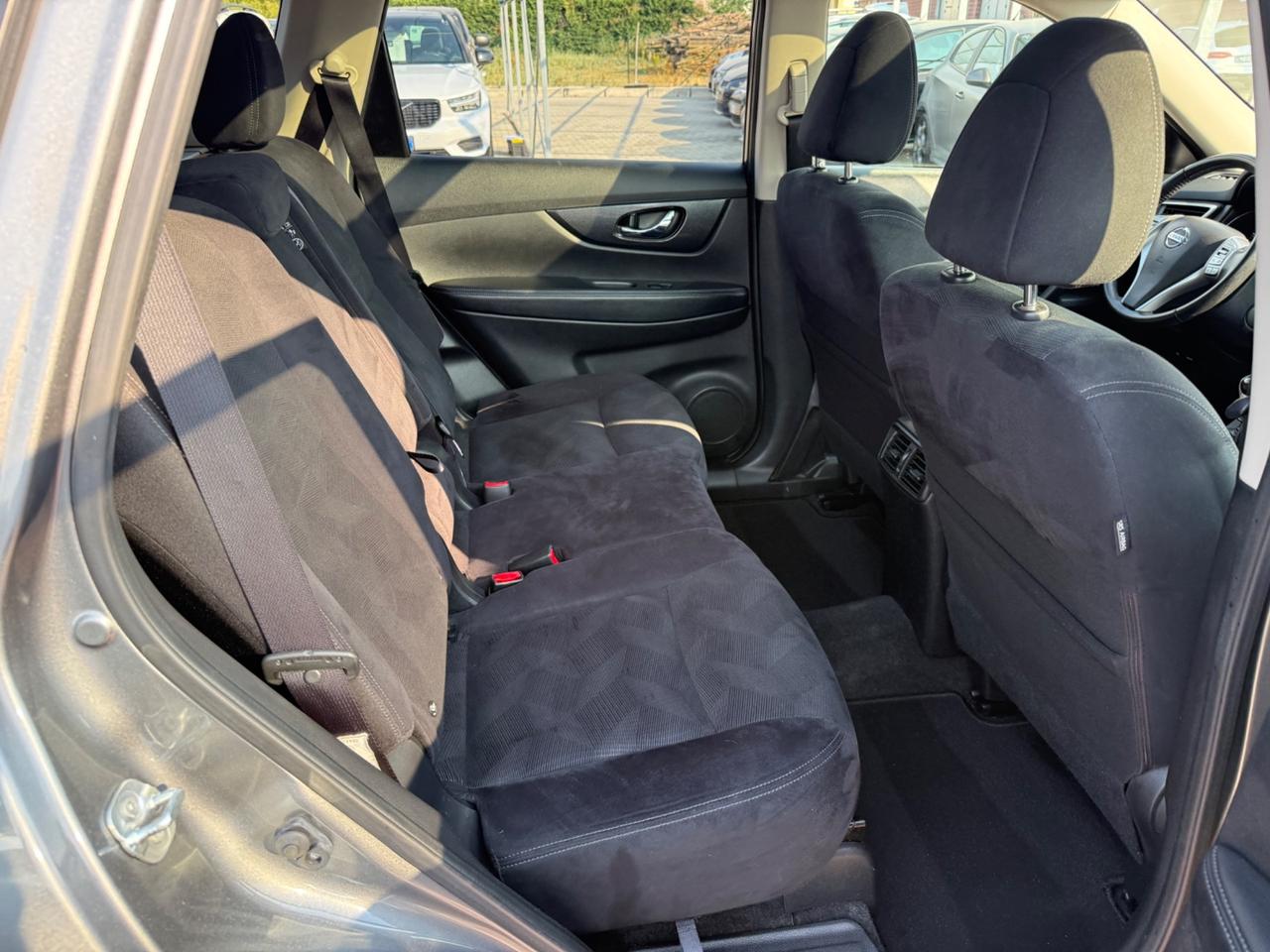 Nissan X-Trail 1.6 dCi 4WD Tekna TETTO-7 POSTI