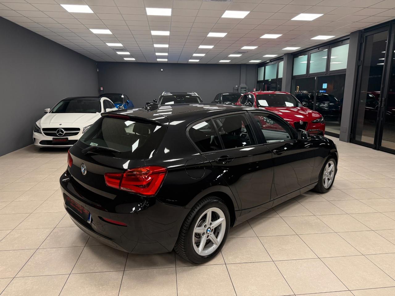 Bmw 118 118d 5p. Urban