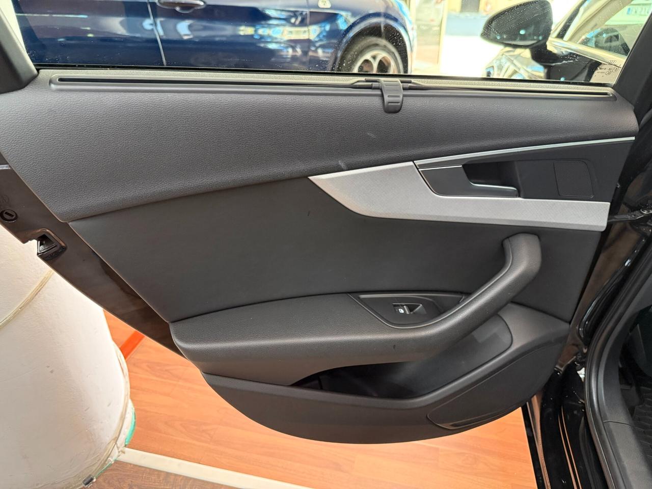 AUDI A4 2.0 TDI 190CV SPORT Ottobre 2016