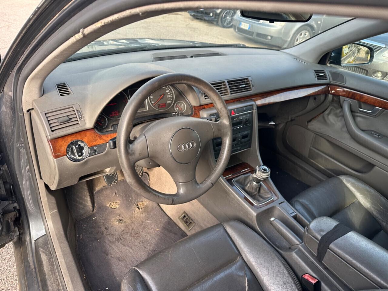 Audi A4 2.5 V6 TDI